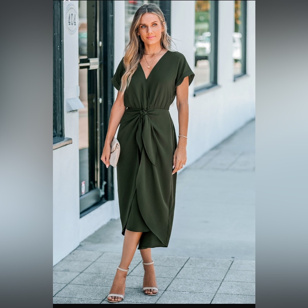 NWT Olive Short Sleeve Waist Wrap Midi Cupshe Dress